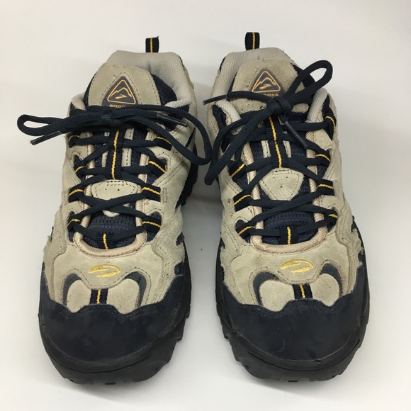 brooks hiking shoes